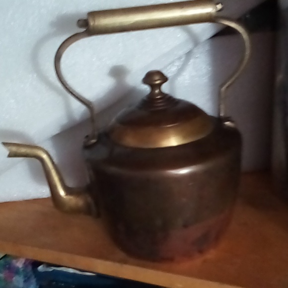 Rare old English Copper And Brass tea kettle teapot with lid . - Picture 6 of 6